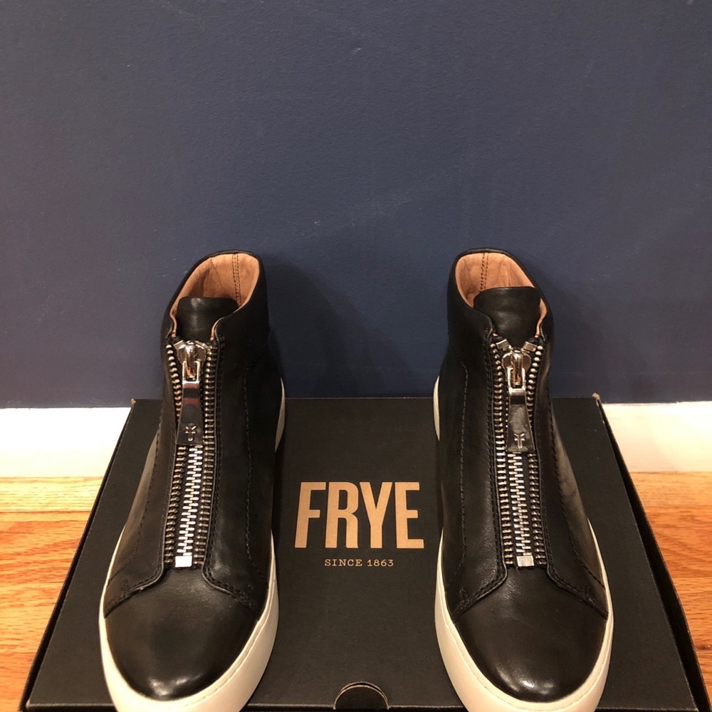 Frye Lena Zip Black Leather Sneakers Size 6 New